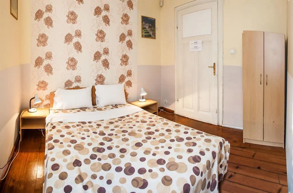 Ivani Guestrooms Sofie 0*,